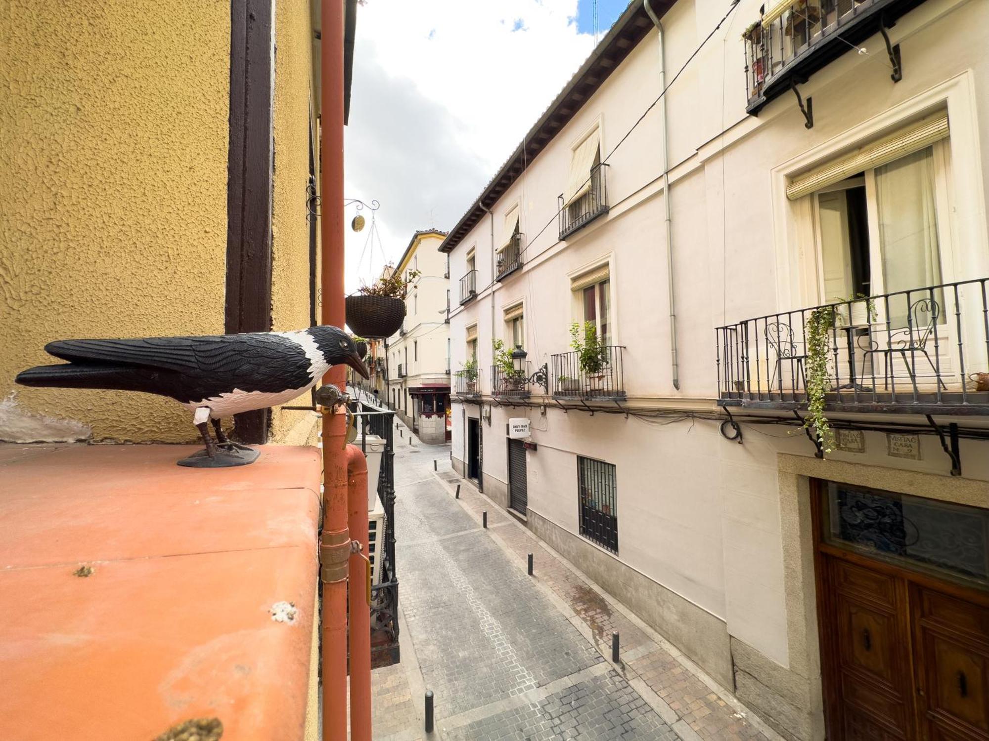 Disfruta Del Barrio De Las Letras Madrid Bagian luar foto